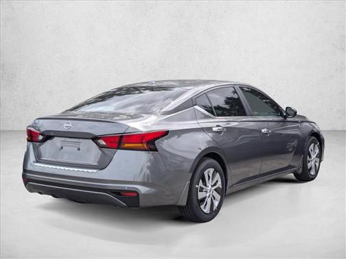 2025 Nissan Altima S FWD