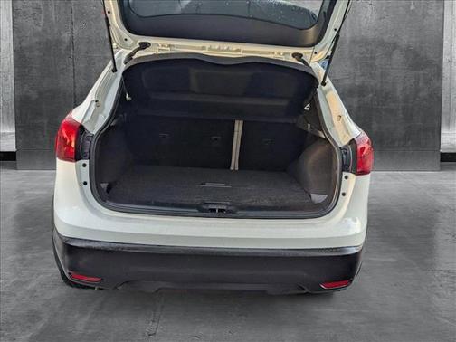 2017 Nissan Rogue Sport SV