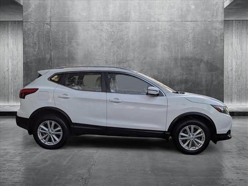 2017 Nissan Rogue Sport SV