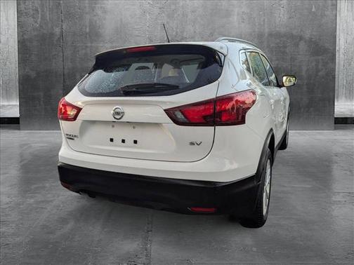 2017 Nissan Rogue Sport SV