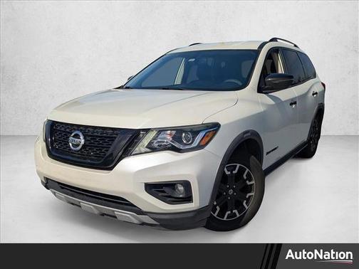 2019 Nissan Pathfinder SV