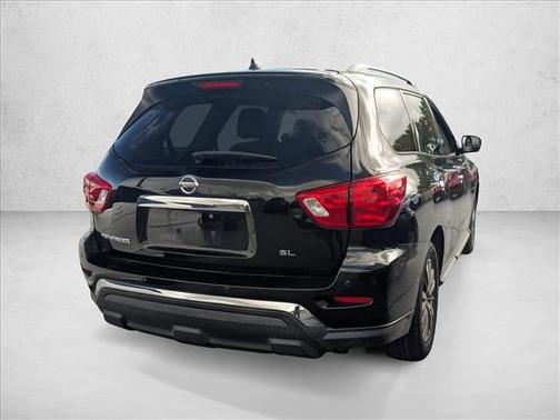 2019 Nissan Pathfinder SL