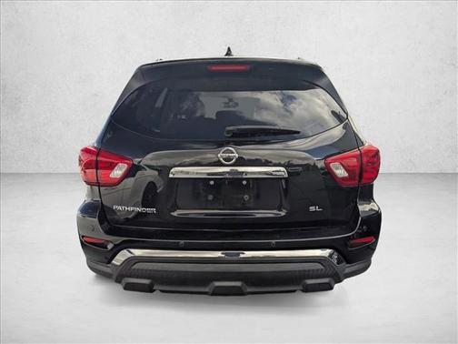 2019 Nissan Pathfinder SL