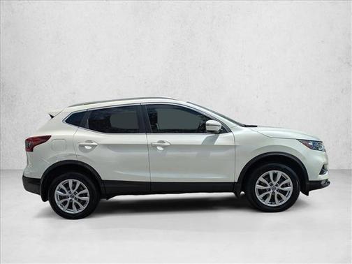 2020 Nissan Rogue Sport SV