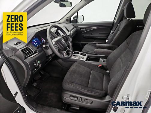 White 2021 Honda Pilot EX