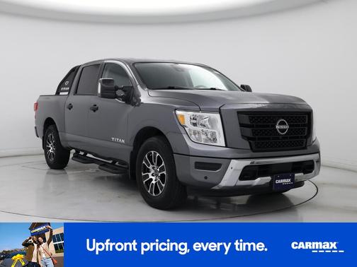 2023 Nissan Titan SV