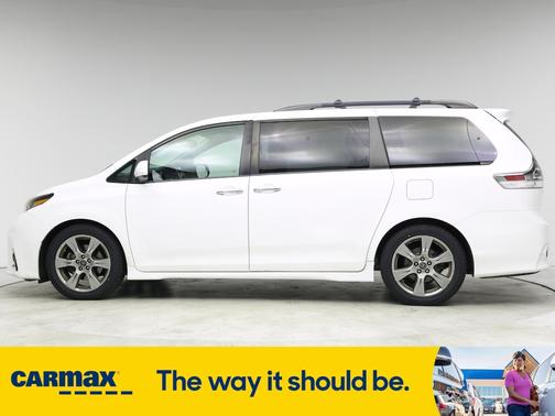 2019 Toyota Sienna SE
