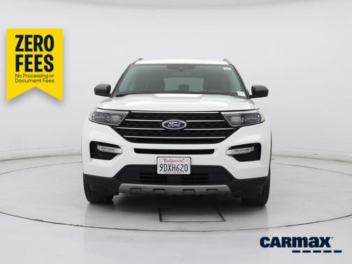 White 2022 Ford Explorer XLT