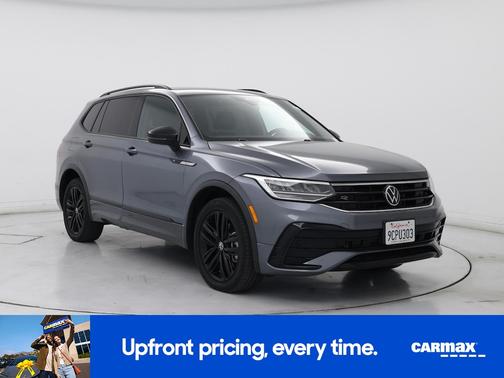 Gray 2022 Volkswagen Tiguan SE R-Line Black