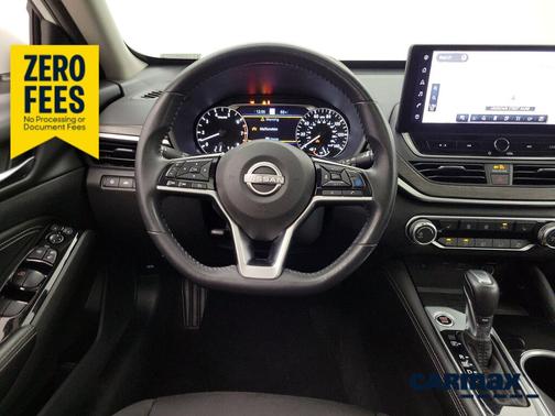 White 2023 Nissan Altima SV