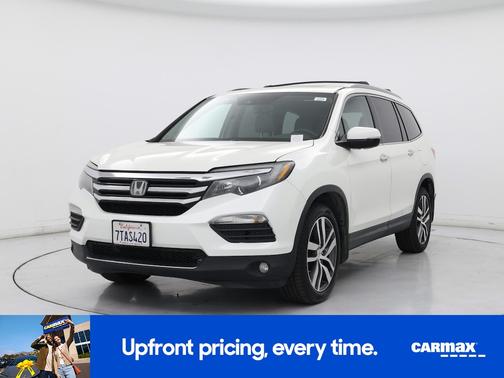 White 2016 Honda Pilot Touring