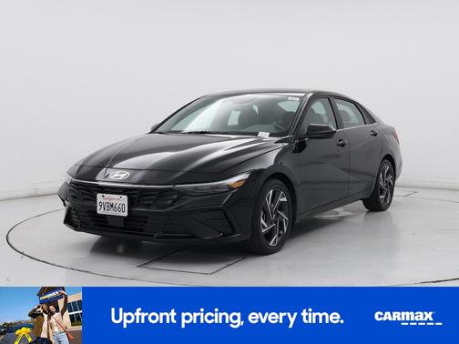 Black 2025 Hyundai ELANTRA SEL Convenience