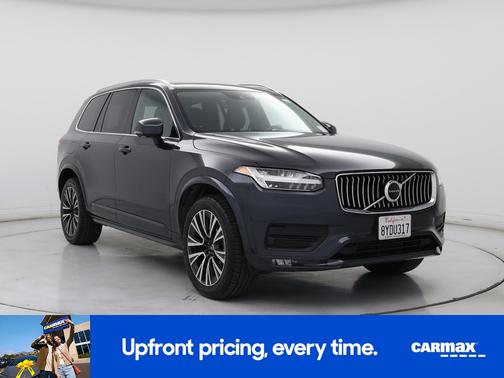 2022 Volvo XC90 T5 Momentum