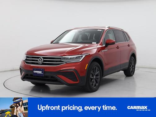 Red 2023 Volkswagen Tiguan SE
