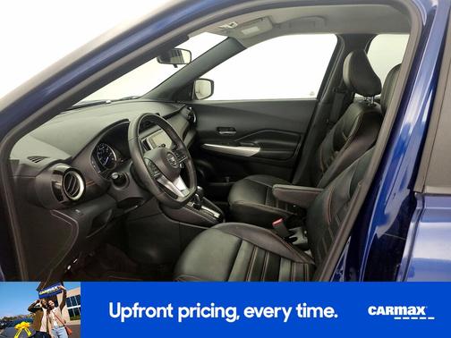 Blue 2019 Nissan Kicks SR