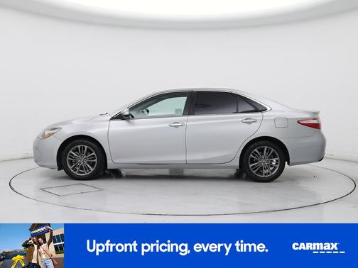 Silver 2017 Toyota Camry SE