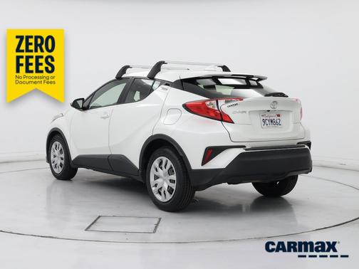 White 2019 Toyota C-HR LE