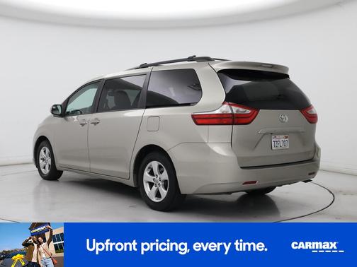 2017 Toyota Sienna LE