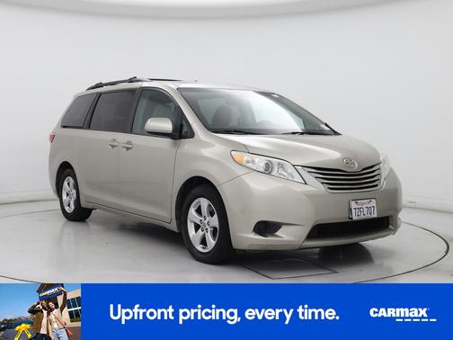 2017 Toyota Sienna LE