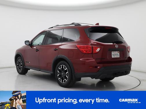 2020 Nissan Pathfinder SV