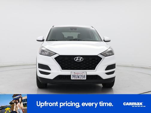 White 2021 Hyundai TUCSON SE