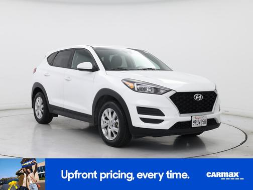 White 2021 Hyundai TUCSON SE