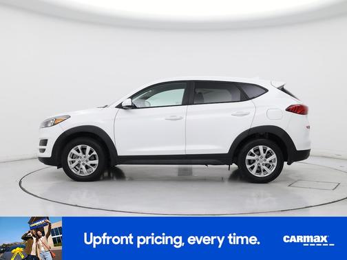 White 2021 Hyundai TUCSON SE