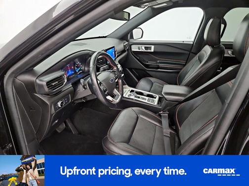 Black 2022 Ford Explorer ST-Line