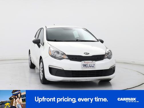 White 2017 Kia Rio LX