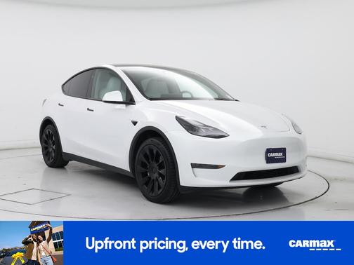 White 2024 Tesla Model Y Long Range