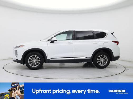 White 2019 Hyundai SANTA FE SE