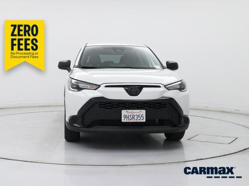 White 2023 Toyota Corolla Cross Hybrid SE