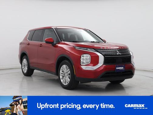 Red 2024 Mitsubishi Outlander ES
