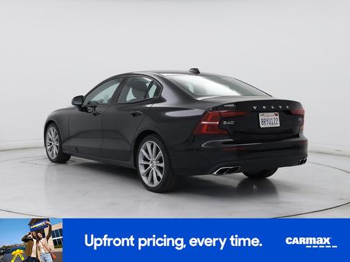 Black 2020 Volvo S60 T5 Momentum
