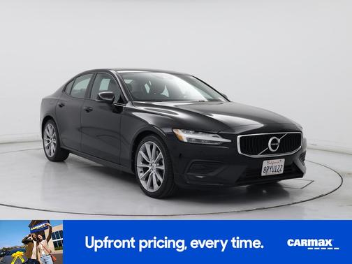 Black 2020 Volvo S60 T5 Momentum