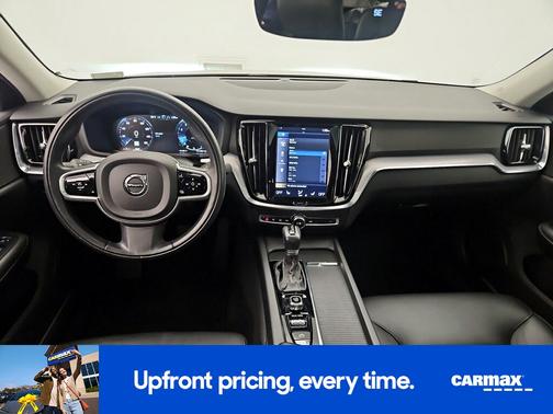 Black 2020 Volvo S60 T5 Momentum