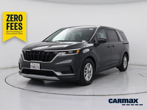 Black 2024 Kia Carnival LX