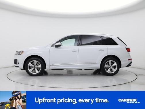 White 2023 Audi Q7 Premium Plus