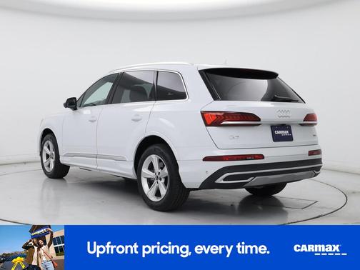White 2023 Audi Q7 Premium Plus