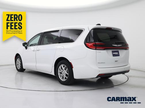 White 2024 Chrysler Pacifica Touring L