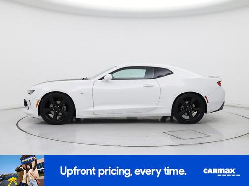 White 2017 Chevrolet Camaro LT