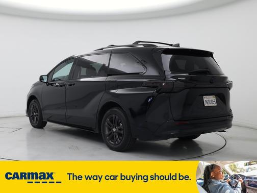 2024 Toyota Sienna Woodland Edition