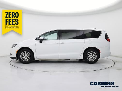 White 2022 Chrysler Voyager LX