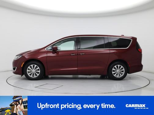 2019 Chrysler Pacifica Touring