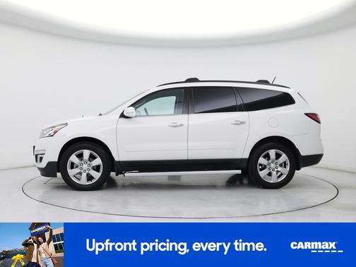 White 2017 Chevrolet Traverse LT