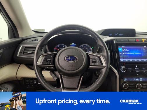 White 2022 Subaru Ascent Premium