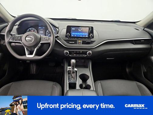 White 2022 Nissan Altima S