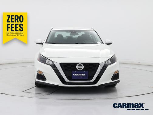 White 2022 Nissan Altima S