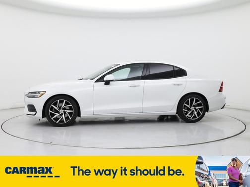 2020 Volvo S60 T5 Momentum