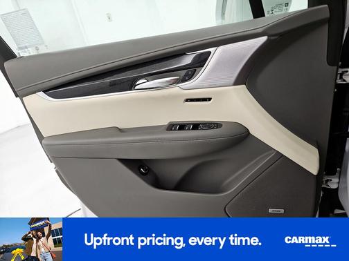 Pearl 2020 Cadillac XT6 Premium Luxury